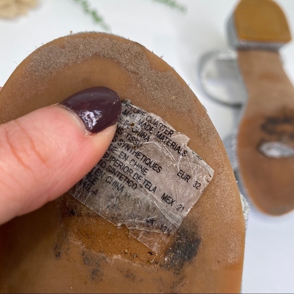 Stuart Weitzman Penelope Quarter Silver Sparkle Sandals Open Toe Fancy Size 1M - Picture 8 of 11